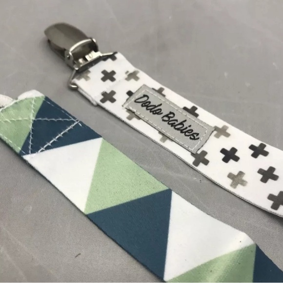 Dodo Babies 👶 Pacifier Clips Brand New 🆕. 2 Pack Pacifer Clips Dishwasher Safe - Picture 8 of 16